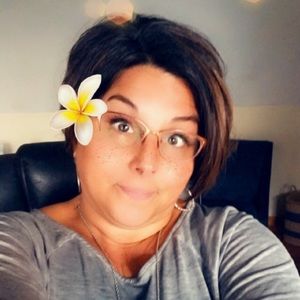 Meet your Posher, Noelle